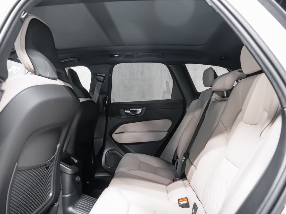 Volvo XC60 Plug-in hybrid Plus 2026-13