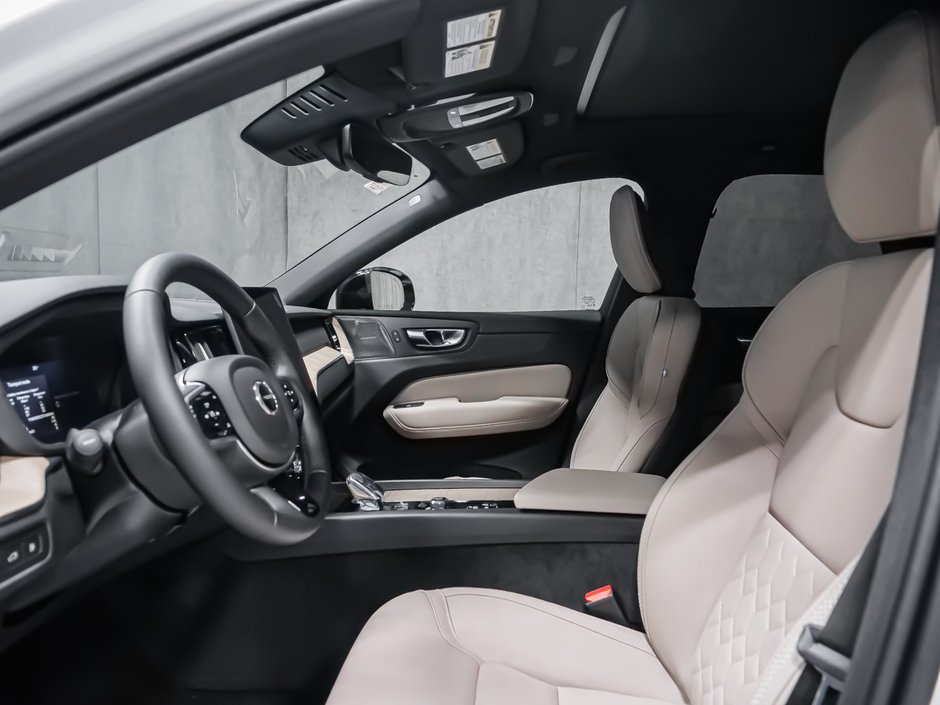 Volvo XC60 Plug-in hybrid Plus 2026-12