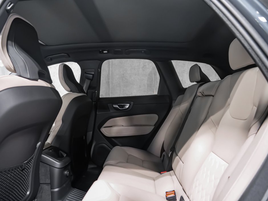 Volvo XC60 Plug-in hybrid Core 2026-12