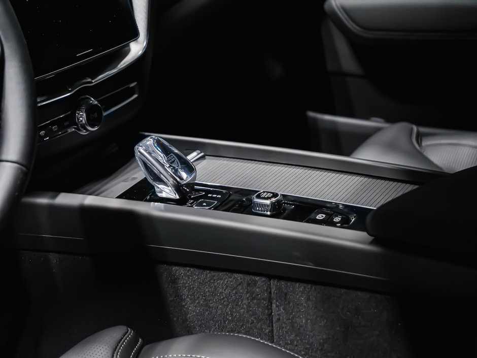 Volvo XC60 Plug-in hybrid Ultra Black Edition 2026-6