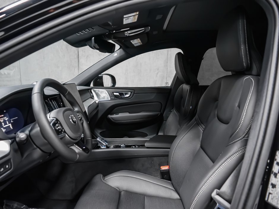 Volvo XC60 Plug-in hybrid Ultra Black Edition 2026-10