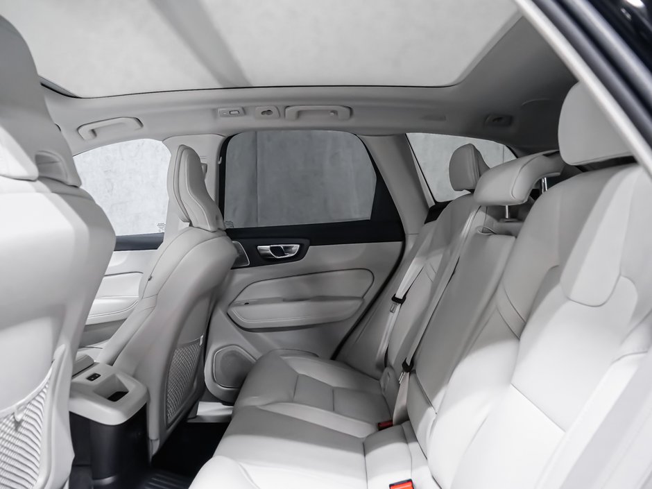 Volvo XC60 Plug-in hybrid Ultra 2026-12