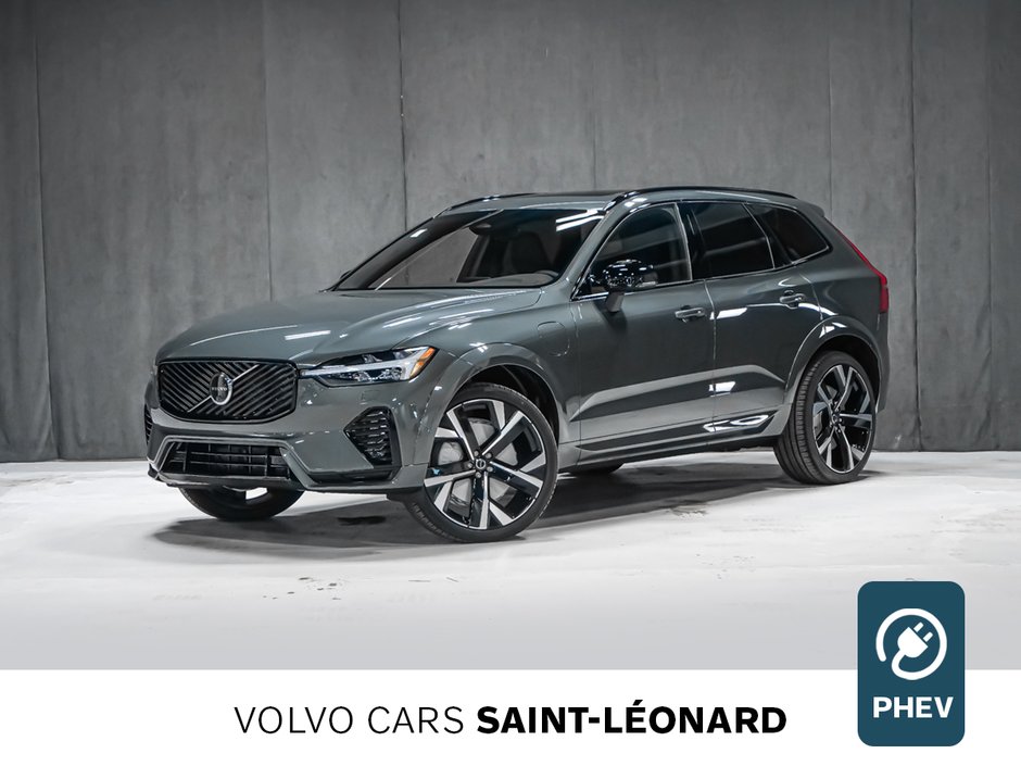 2027 Volvo XC60 Plug-in hybrid Ultra (Dark Theme)-0