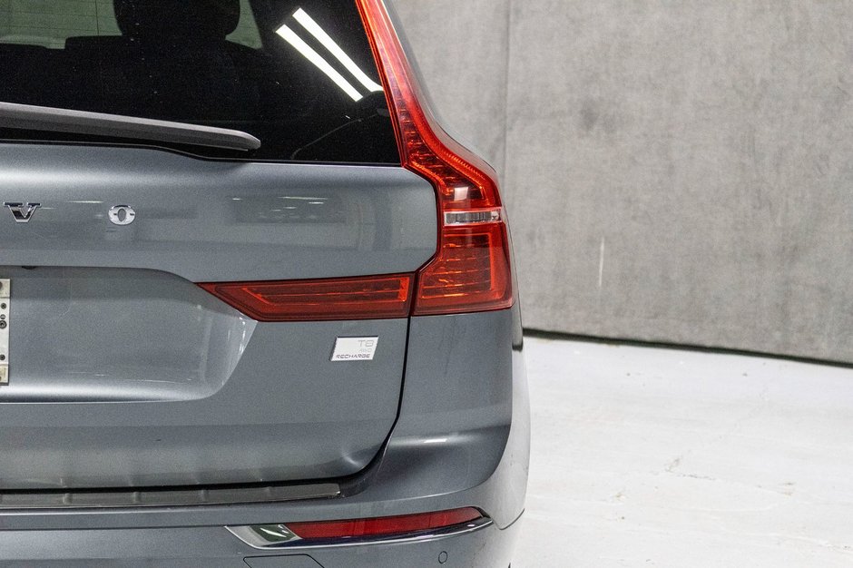 2021 Volvo XC60 Recharge T8 INSCIPTION EXPRESSION ADVANCED CLIMATE PREMIUM-29