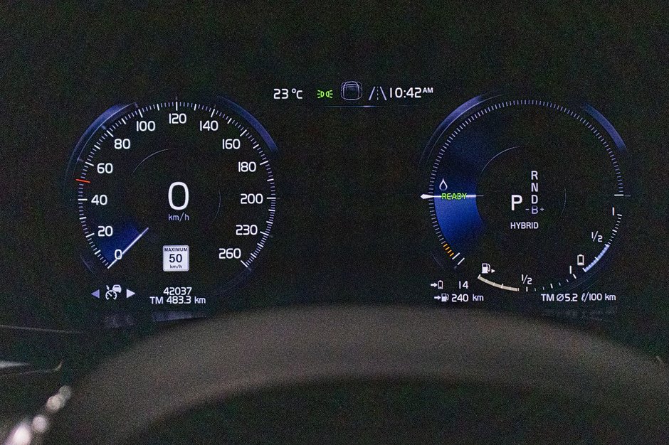 2021 Volvo XC60 Recharge T8 INSCIPTION EXPRESSION ADVANCED CLIMATE PREMIUM-14