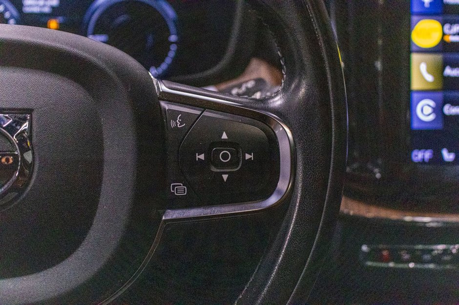 2021 Volvo XC60 Recharge T8 INSCIPTION EXPRESSION ADVANCED CLIMATE PREMIUM-11