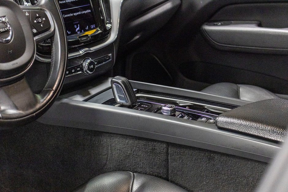 2021 Volvo XC60 Recharge T8 INSCRIPTION EXPRESSION CLIMATE PREMIUM-13