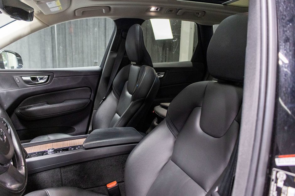 2021 Volvo XC60 Recharge T8 INSCRIPTION EXPRESSION PREMIUM CLIMATE-15