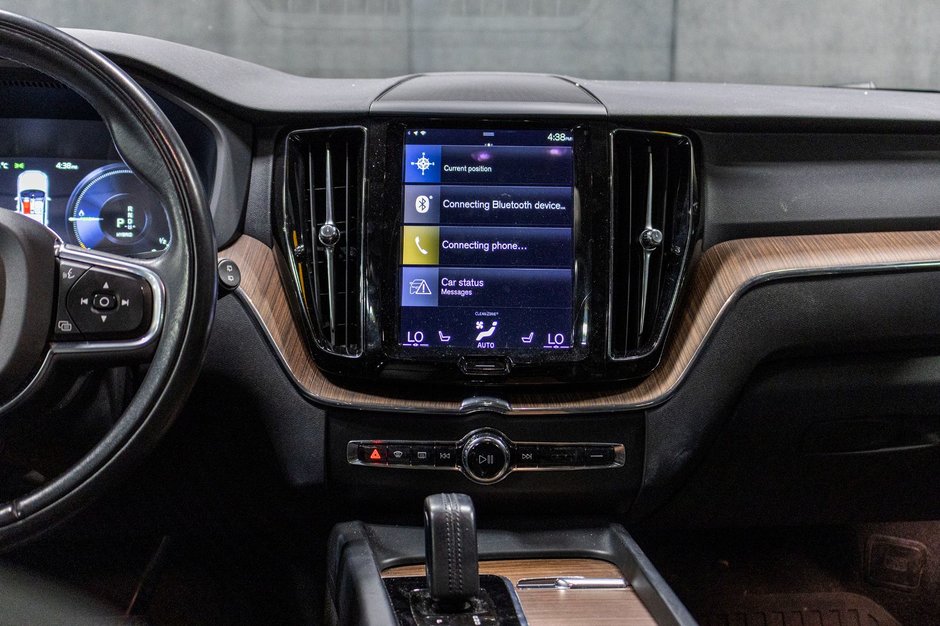 2021 Volvo XC60 Recharge T8 INSCRIPTION EXPRESSION PREMIUM CLIMATE-9