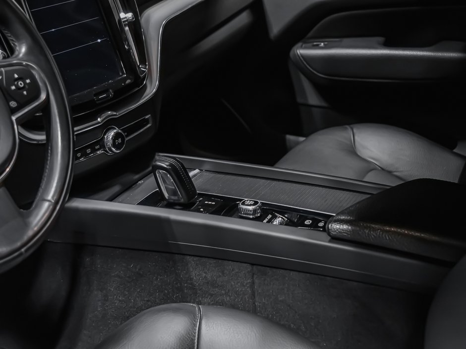 2021 Volvo XC60 Recharge T8 INSCRIPTION EXPRESSION ADVANCED CLIMATE PREMIUM-7