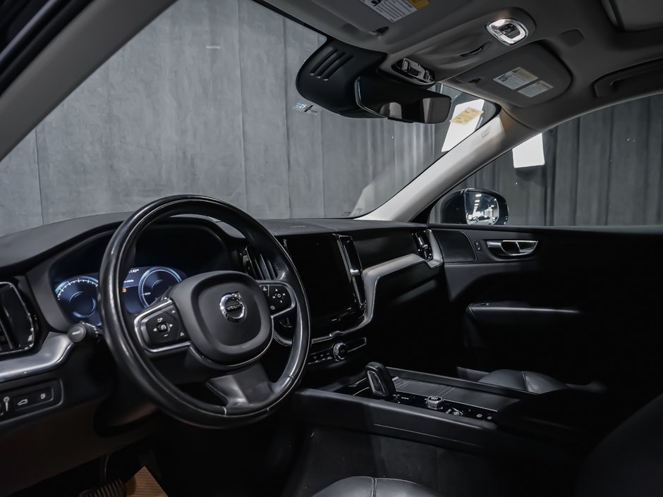 Volvo XC60 Recharge T8 INSCRIPTION EXPRESSION CLIMATE PREMIUM HARMAN 2021-5