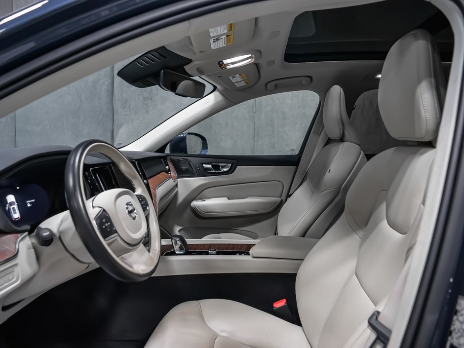 2022 Volvo XC60 Recharge T8 INSCRIPTION EXPRESSION PREMIUM CLIMATE HARMAN-13