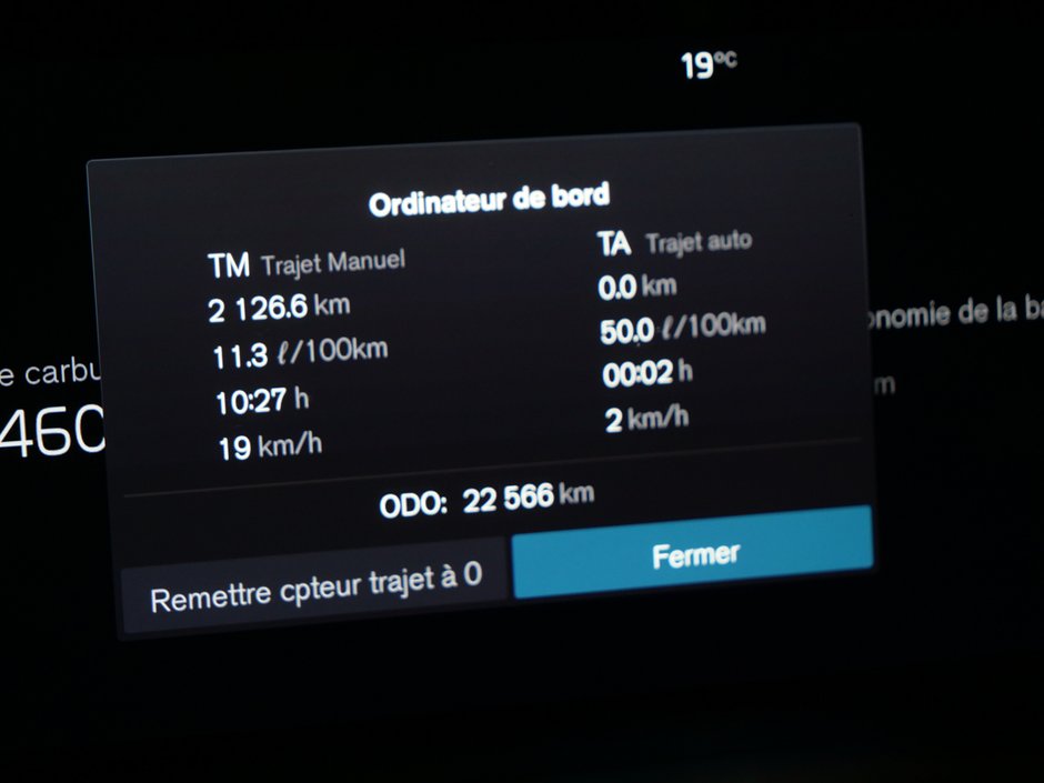 2022 Volvo XC60 Recharge T8 R-DESIGN CLIMATE BOWERS AIR SUSPENSION-9