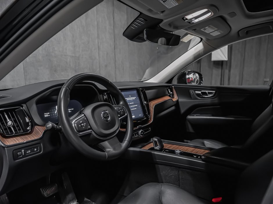 2022 Volvo XC60 Recharge INSCRIPTION EXPRESSION T8 AWD PLUG-IN HYBRID-6