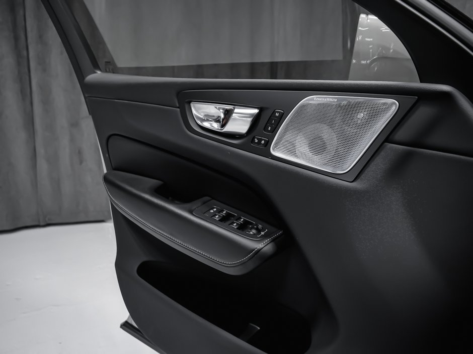2022 Volvo XC60 Recharge T8 INSCRIPTION CLIMAT ADVANCED BOWERS MAGS 20PO-9