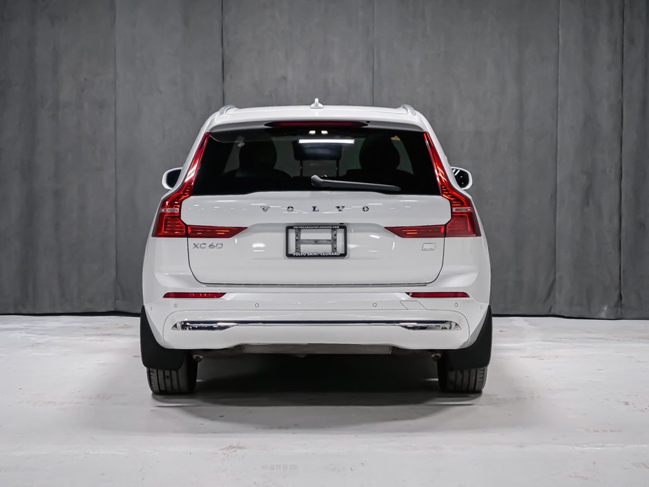 2022 Volvo XC60 Recharge T8 INSCRIPTION CLIMATE ADVANCED-3