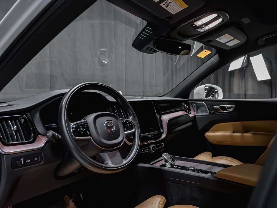 2022 Volvo XC60 Recharge T8 INSCRIPTION CLIMATE ADVANCED-4