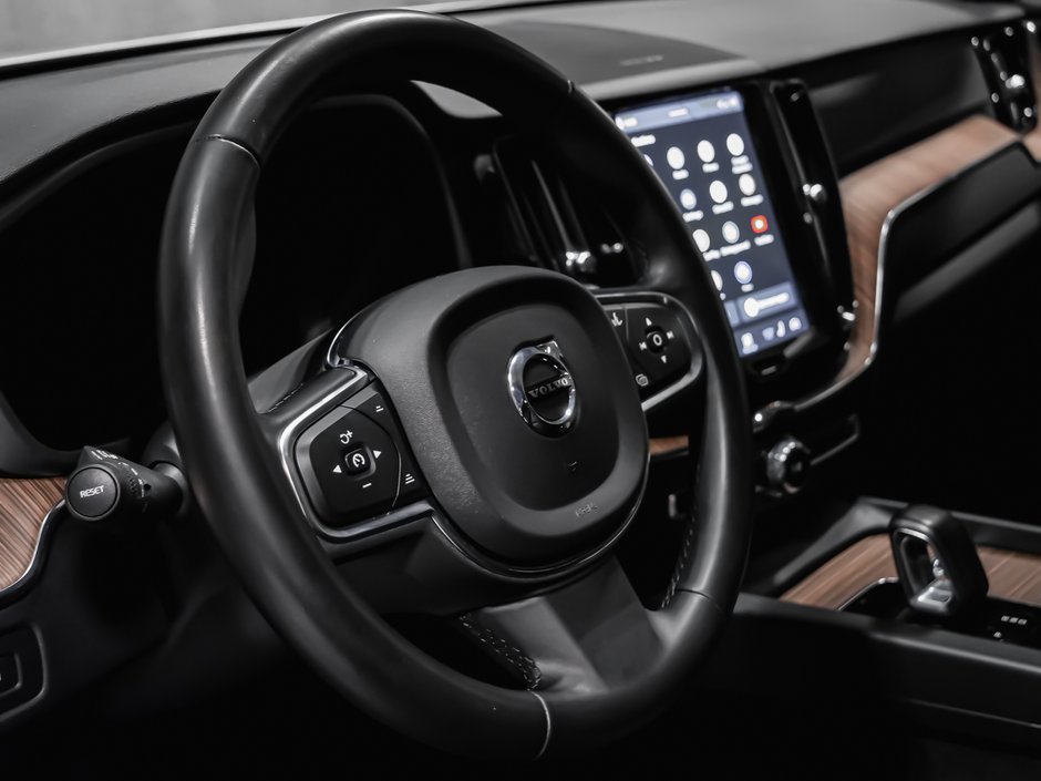2022 Volvo XC60 Recharge Inscription Expression-8