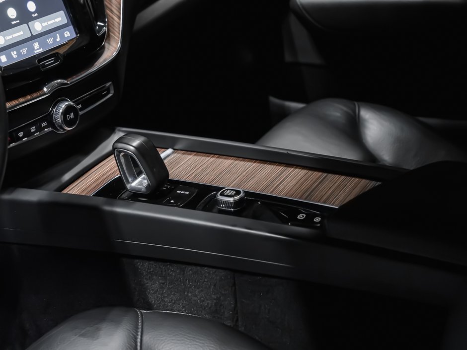 2022 Volvo XC60 Recharge Inscription Expression-7