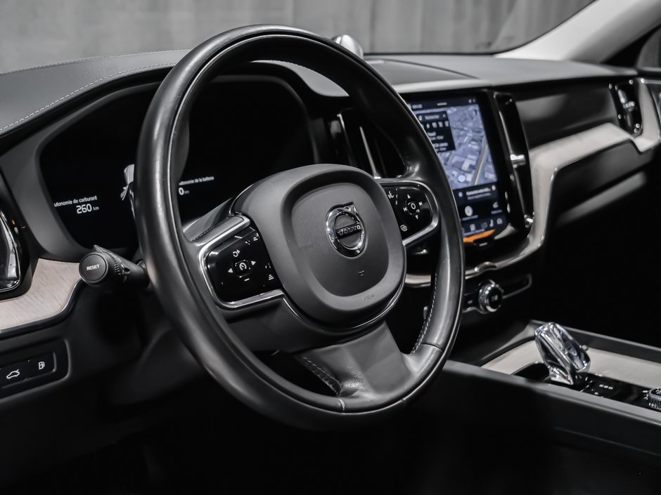 2022 Volvo XC60 Recharge T8 INSCRIPTION-7