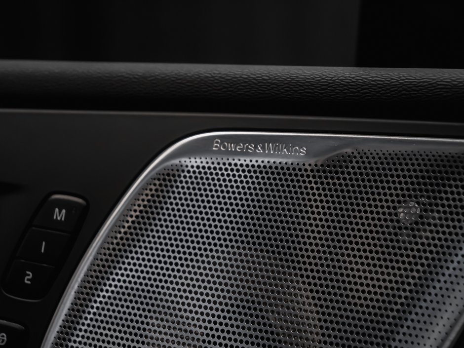 2022 Volvo XC60 Recharge T8 INSCRIPTION-10