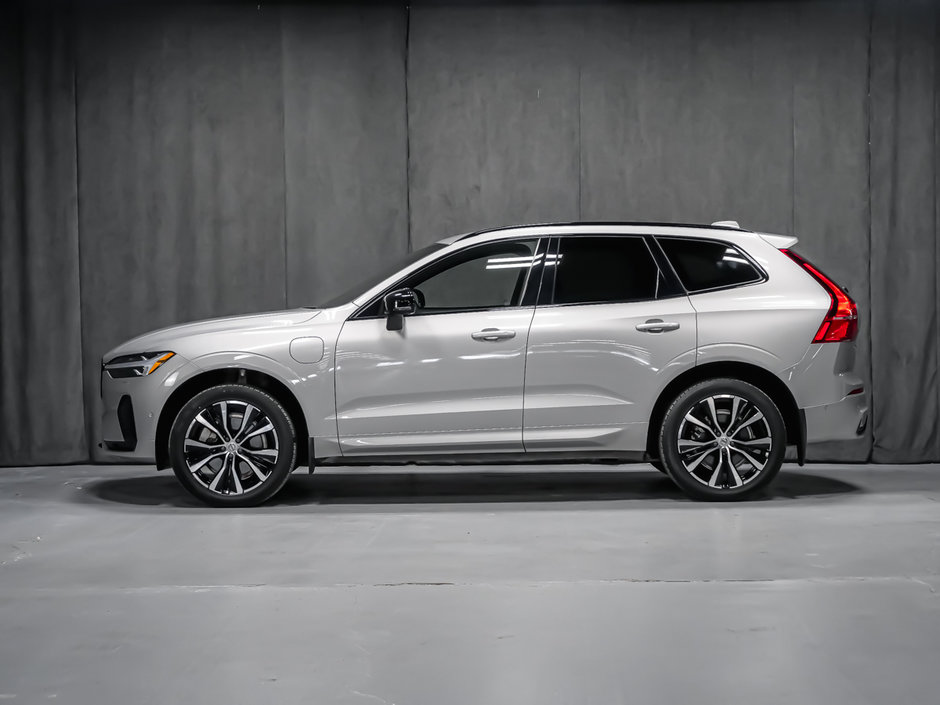 Volvo XC60 Recharge T8 ULTIMATE DARK 2023-3