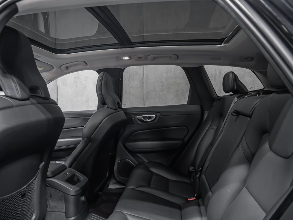 2023 Volvo XC60 Recharge T8 PLUS BRIGHT CLIMATE-13