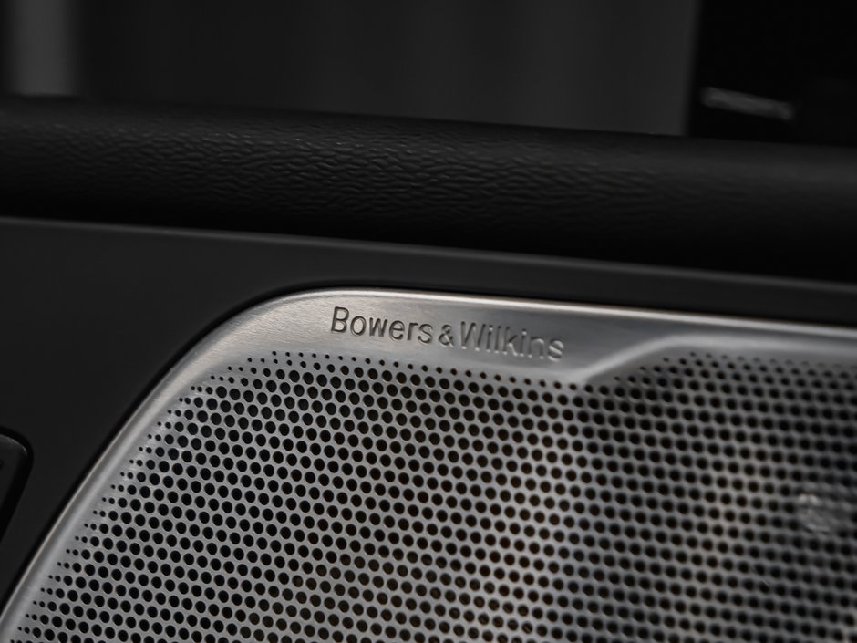 Volvo XC60 Recharge T8 ULTIMATE BRIGHT BOWERS 2023-9