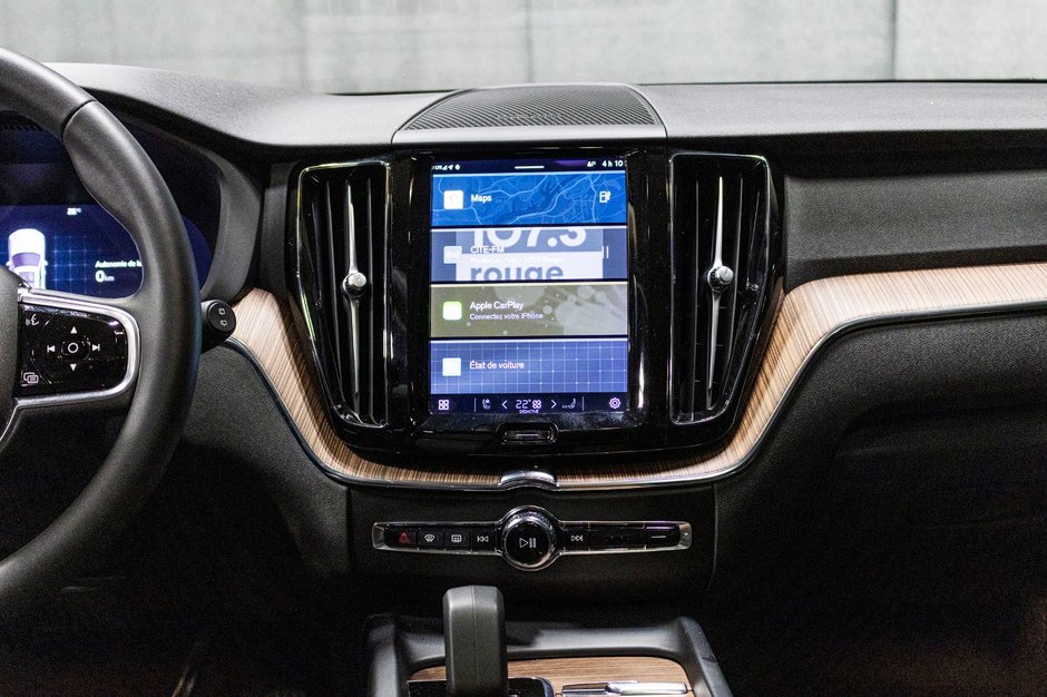 2024 Volvo XC60 Recharge T8 PLUS DARK CLIMATE HARMAN-9