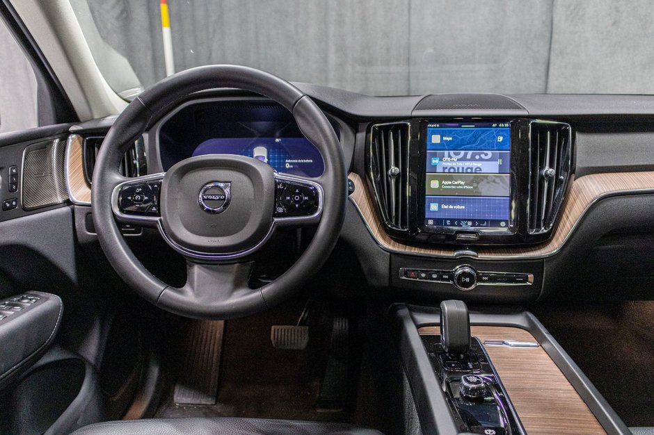 2024 Volvo XC60 Recharge T8 PLUS DARK CLIMATE HARMAN-8