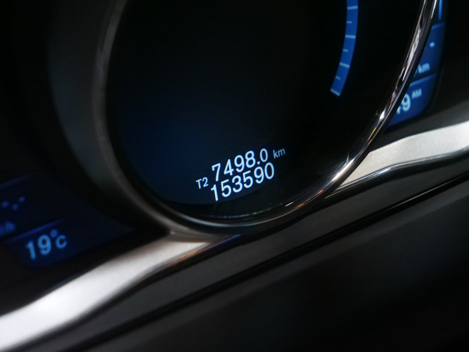 Volvo XC60 T6 AWD PREMIER PLUS VOLANT CHAUFFANT CAPTEUR ANGLE MORT TOIT OUVRANT 2015-9