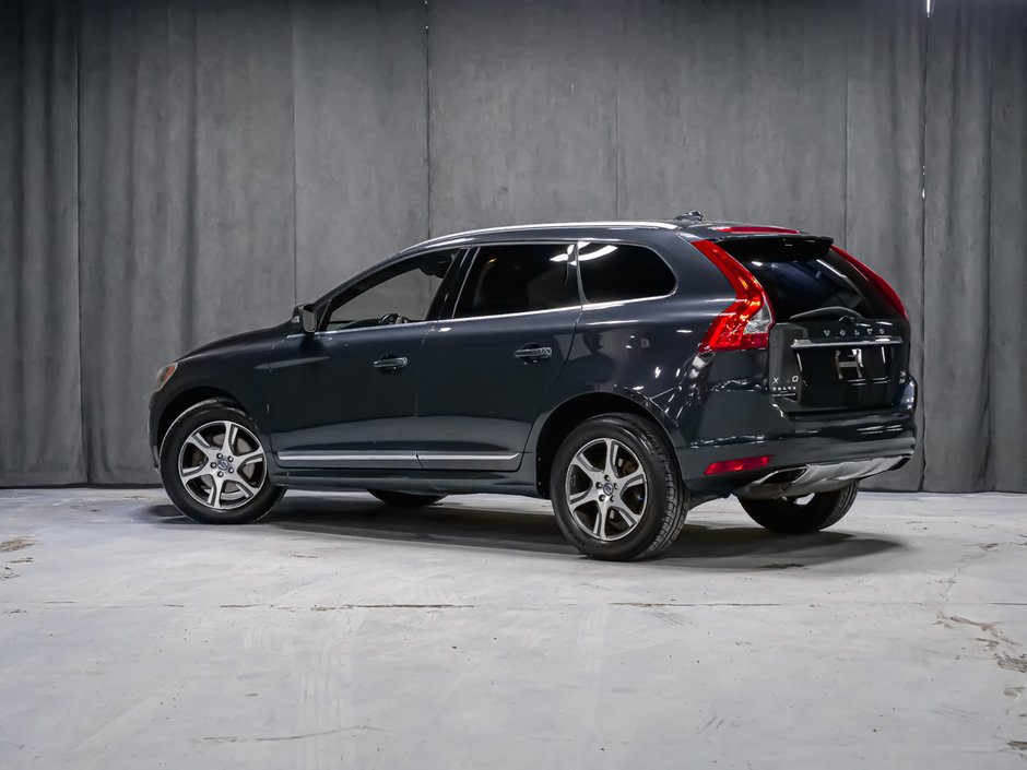 Volvo XC60 T6 AWD PREMIER PLUS VOLANT CHAUFFANT CAPTEUR ANGLE MORT TOIT OUVRANT 2015-3