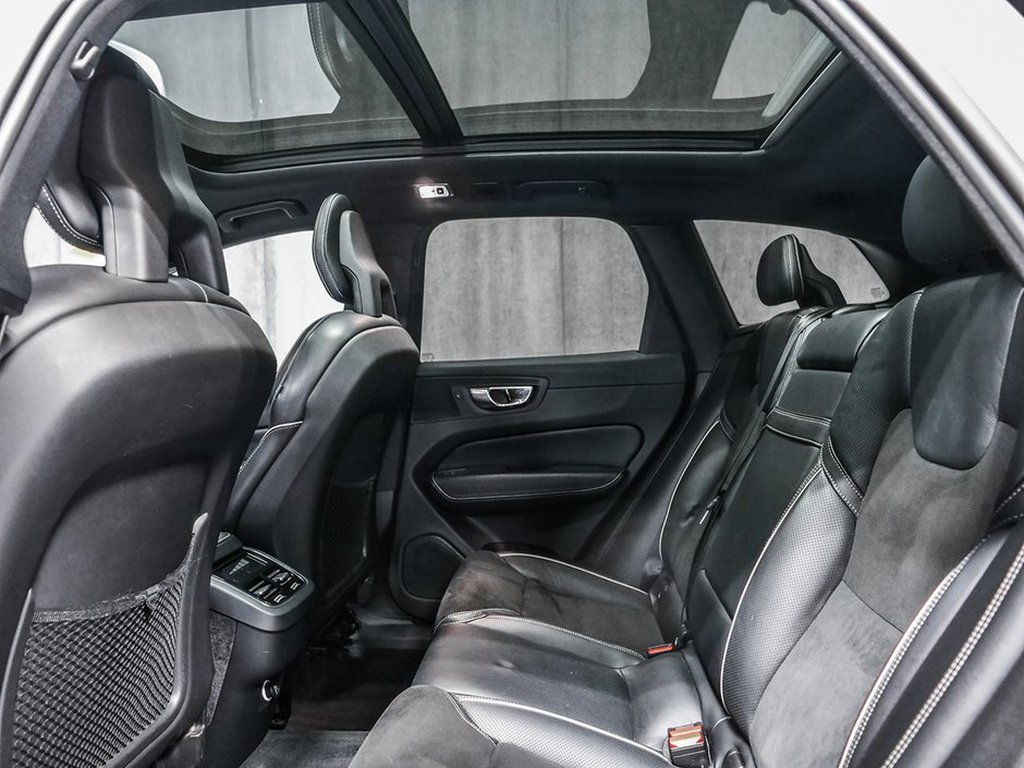 2018 Volvo XC60 T6 R-DESIGN-19