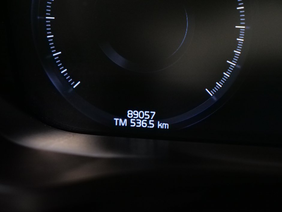 2019 Volvo XC60 T6 INSCRIPTION VISION CONVENIENCE-9