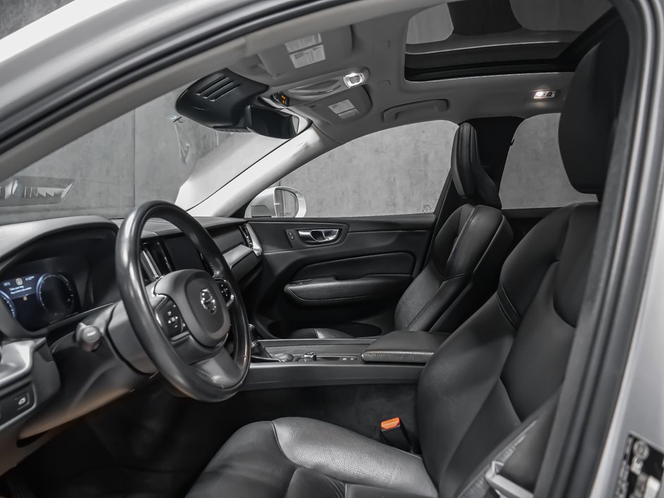 Volvo XC60 T6 MOMENTUM 2020-9