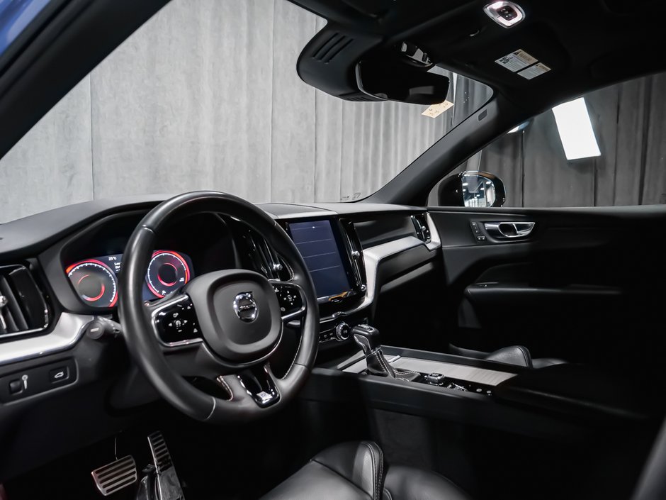 2020 Volvo XC60 R-Design-5