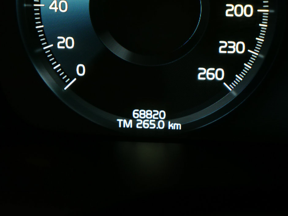 2021 Volvo XC60 T6 INSCRIPTION CLIMATE-10
