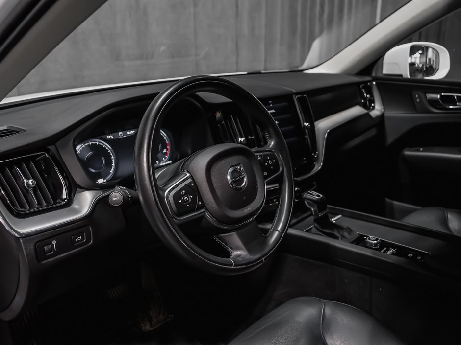 Volvo XC60 T5 MOMENTUM CLIMATE 2021-7