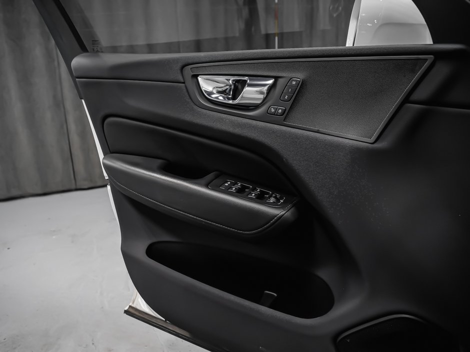 Volvo XC60 T5 MOMENTUM CLIMATE 2021-9