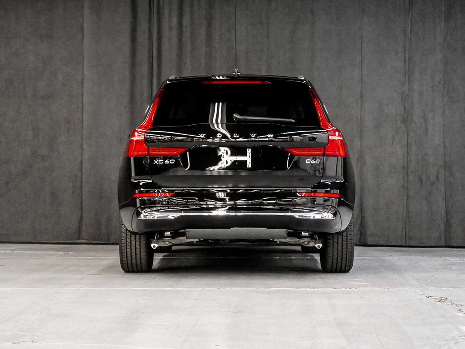 2022 Volvo XC60 B6 INSCRIPTION CLIMATE BOWERS & WILKINS-3