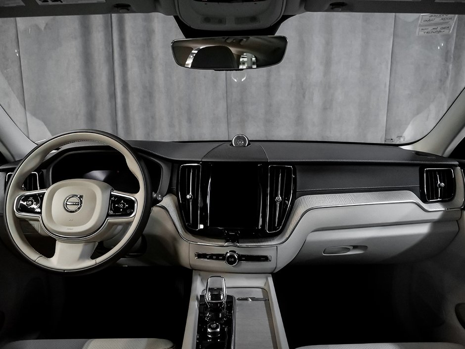 2022 Volvo XC60 B6 INSCRIPTION CLIMATE BOWERS & WILKINS-10