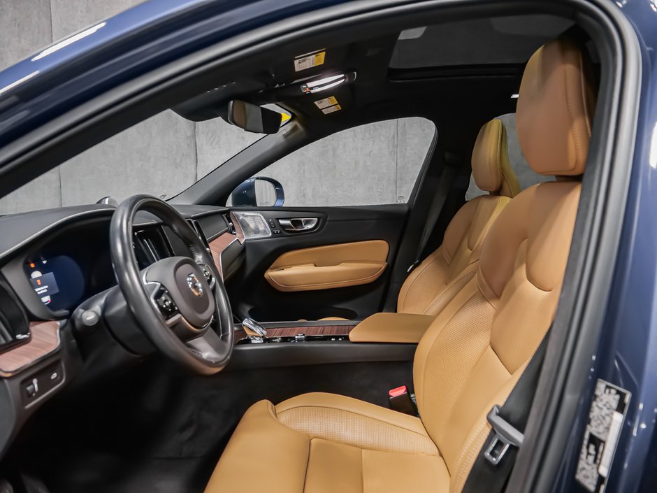 2022 Volvo XC60 B6 INSCRIPTION CLIMATE BOWERS-13