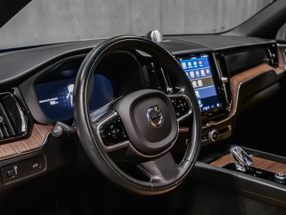 2022 Volvo XC60 B6 INSCRIPTION CLIMATE BOWERS-8