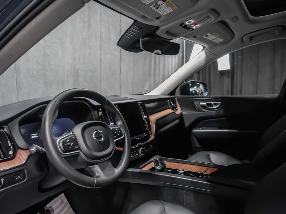 2022 Volvo XC60 B6 MOMENTUM PREMIUM CLIMATE-6