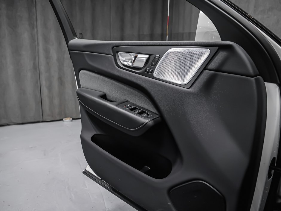 2022 Volvo XC60 Inscription-11