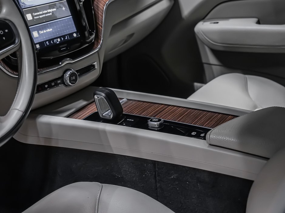 Volvo XC60 B6 MOMENTUM PREMIUM CLIMATE HARMAN 2022-7