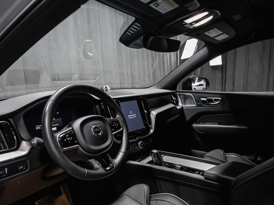 2022 Volvo XC60 B6 R-DESIGN CLIMATE ADVANCED BOWERS-3