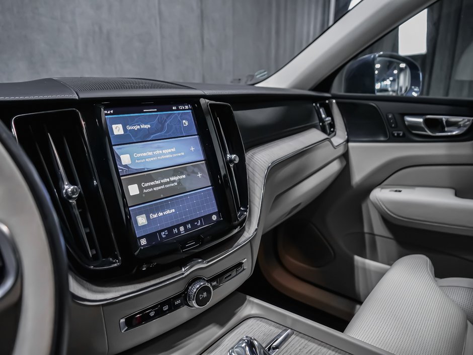 2022 Volvo XC60 B6 INSCRIPTION ADVANCED CLIMATE-10
