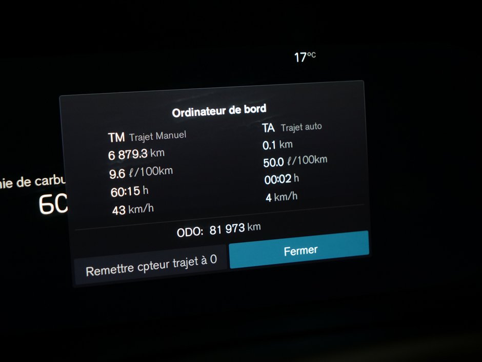 Volvo XC60 B6 MOMENTUM 2022-9