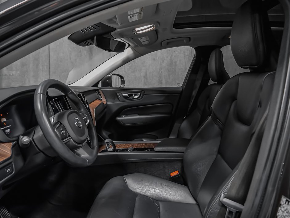 2022 Volvo XC60 B6 MOMENTUM CLIMATE PREMIUM MAGS 20PO-11